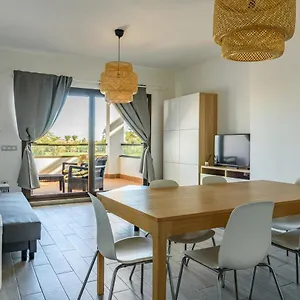  Appartamento Modern In Residential Complex With Pools